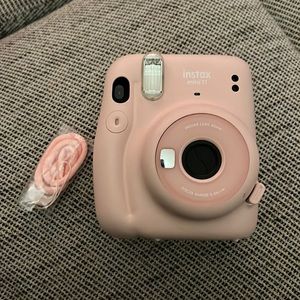 Fujifilm Instax Mini 11 Instant Camera - Blush Pink 4.8" x 4.2" x 2.6"